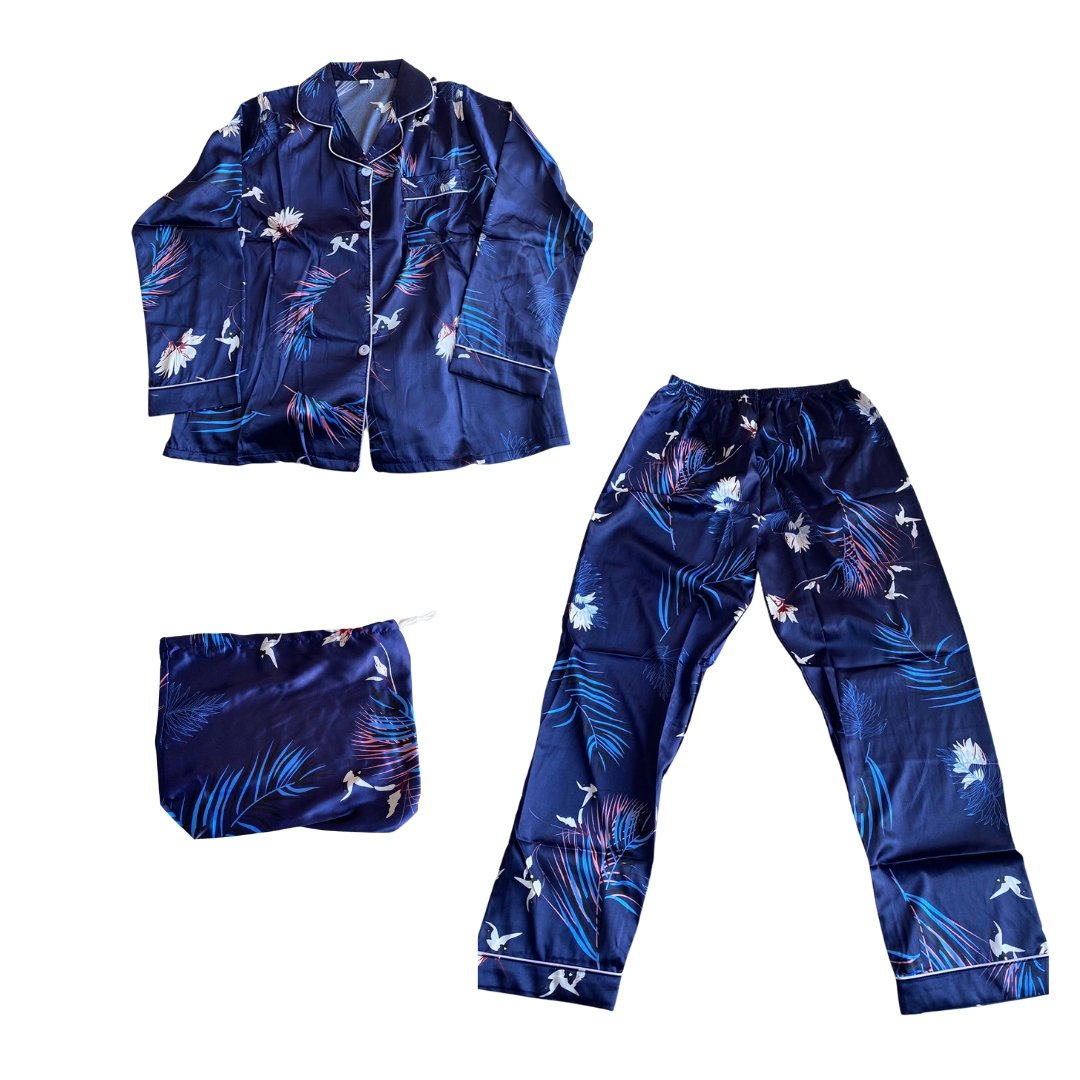 Pijama Satinada Azul 2 Piezas Pantalón - Sticky Bra #brasier_sin_espalda# #brasier_para_escotes# #brasier_para_vestido# #brasier_strapless# #brasier_adhesivo# #brasier_adherente# #brasier_de_silicon# #brasier_escot